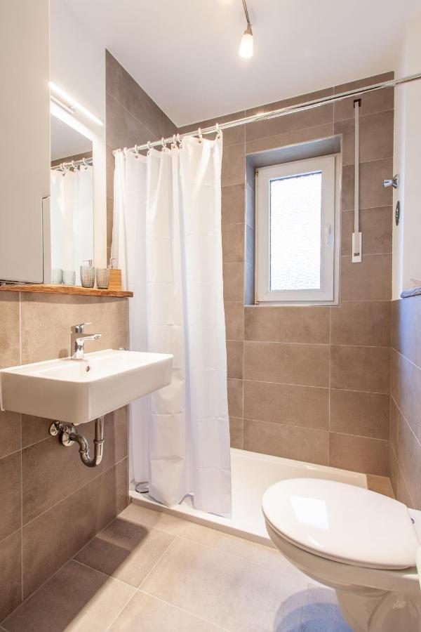 Modern & Spacious For Up To 8 Persons Wurzburg