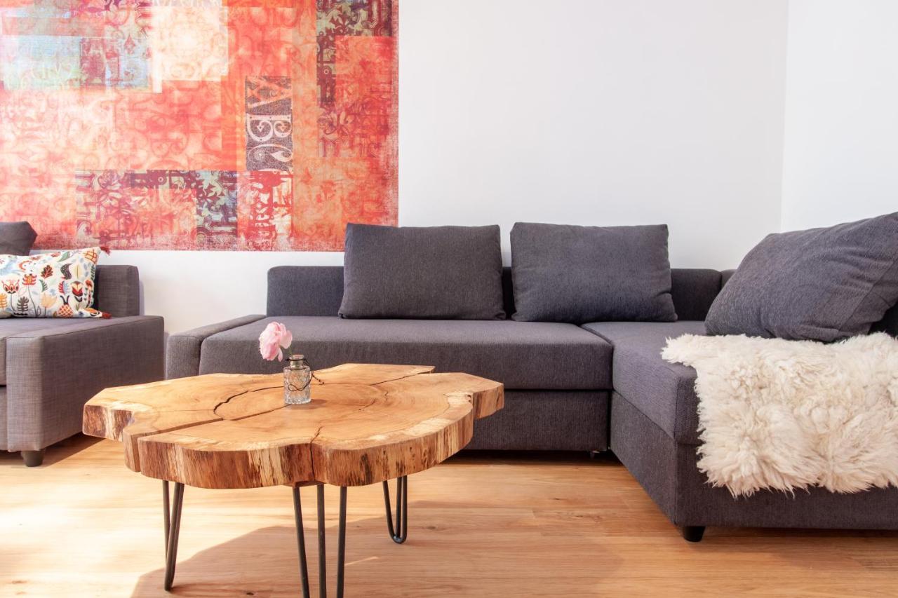 Modern & Spacious For Up To 8 Persons Wurzburg