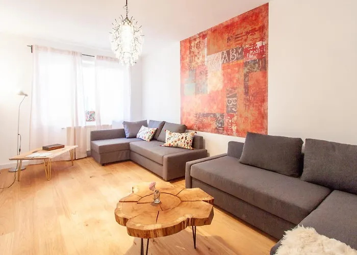 Modern & Spacious Apartment For Up To 8 Persons